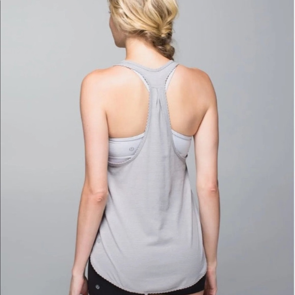 Lululemon 105 Singlet tank size 8